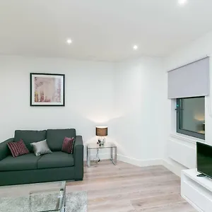 Deluxe By Heathrow Harmondsworth
